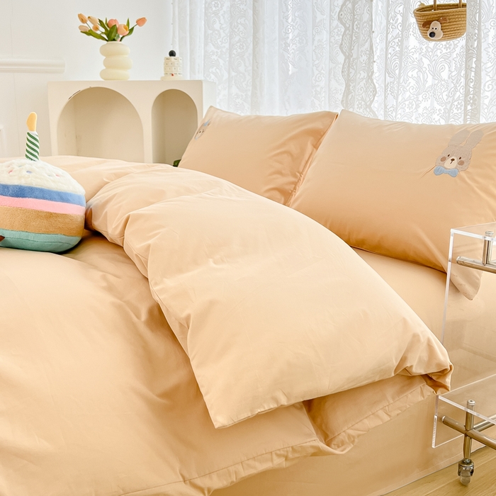 91家纺网 家纺一手货源 找家纺 曼町家居 2025春夏新款40支全棉纯棉水洗棉刺绣四件套 元气星喵-浅纱色