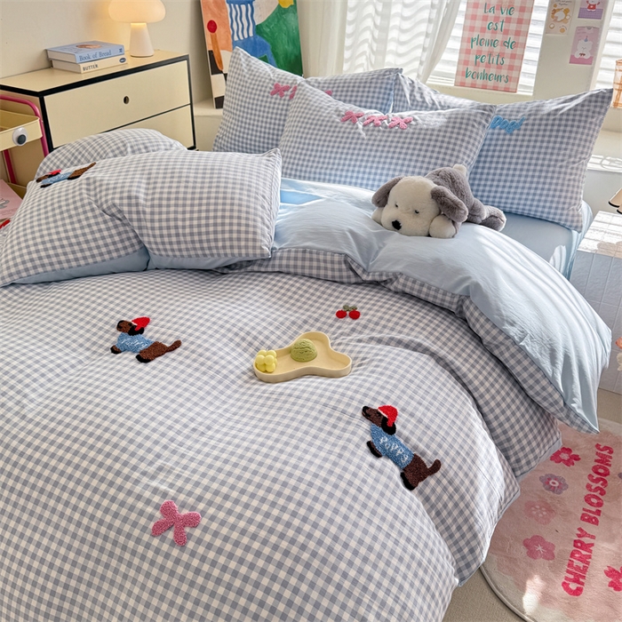 91家纺网 家纺一手货源 找家纺 多品 2025春夏新款水洗棉毛巾绣卡通系列被套单件-单被套 帽子狗