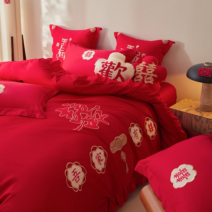 91家纺网 家纺一手货源 找家纺 玉雅家纺 2025新款长绒棉花边款刺绣时尚婚庆四件套 花边款-双喜临门