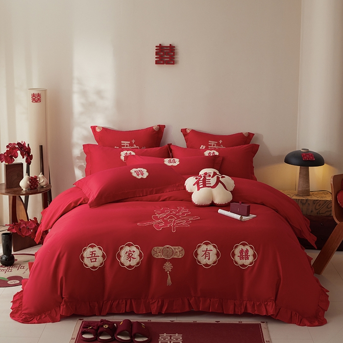 91家纺网 家纺一手货源 找家纺 玉雅家纺 2025新款长绒棉花边款刺绣时尚婚庆四件套 花边款-双喜临门