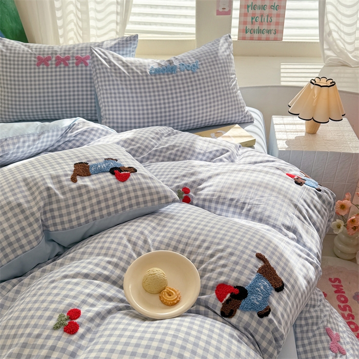 91家纺网 家纺一手货源 找家纺 多品 2025春夏新款水洗棉毛巾绣卡通系列四件套-系列二 帽子狗