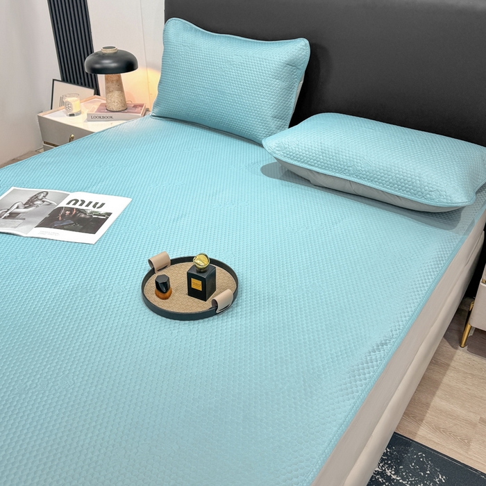 91家纺网 家纺一手货源 找家纺 春寻家纺 2025新款凉豆豆凉席冰丝席 天空蓝