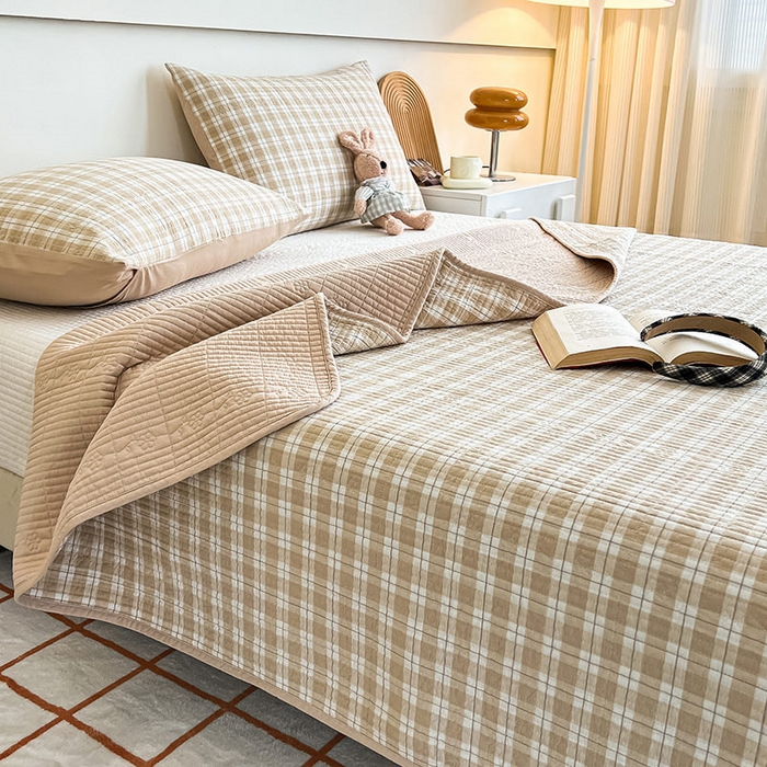 91家纺网 家纺一手货源 找家纺 沐纯家居 2025新款格子款天丝棉床盖三件套 布丁咖