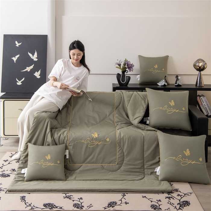 91家纺网 家纺一手货源 找家纺 照世家纺 2025新款柔软透气全棉抱枕被-蝶影（控价不低于40*40的69，45*45的89，50*50的109，55*55的139，60*60的189）蝶影-灰
