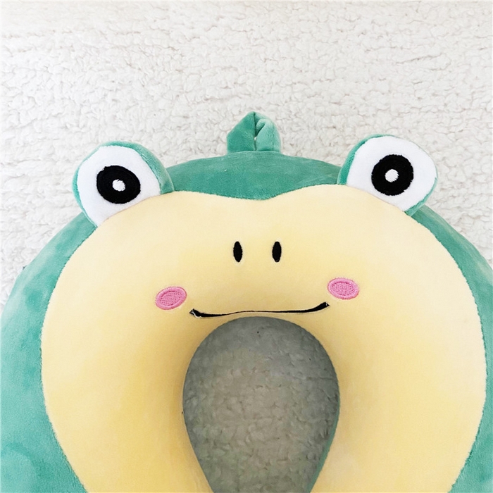 91家纺网 家纺一手货源 找家纺 卡奥家纺 2025新款卡通U型枕旅行颈椎枕 青蛙王子