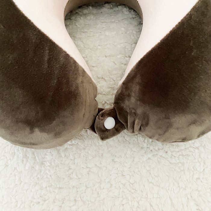 91家纺网 家纺一手货源 找家纺 卡奥家纺 2023新款卡通U型枕旅行颈椎枕 猴子32*31*12cm