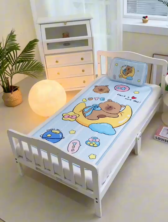 91家纺网 家纺一手货源 找家纺 八零年代  2025新款3D凉豆豆大版卡通儿童凉席夏被三件套冰豆豆凉席 凉豆豆 月亮卡皮巴拉