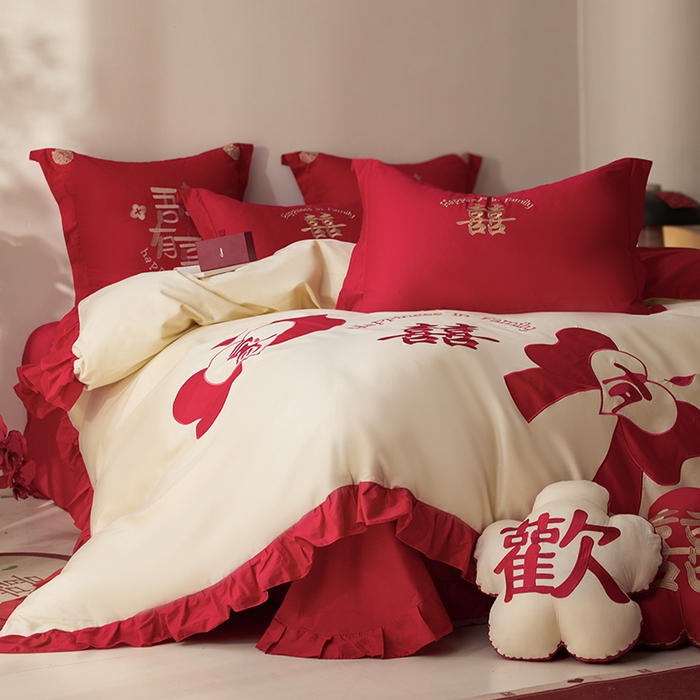 91家纺网 家纺一手货源 找家纺 玉雅家纺 2025新款长绒棉花边款刺绣时尚婚庆四件套 花边款-同心缘-奶油黄