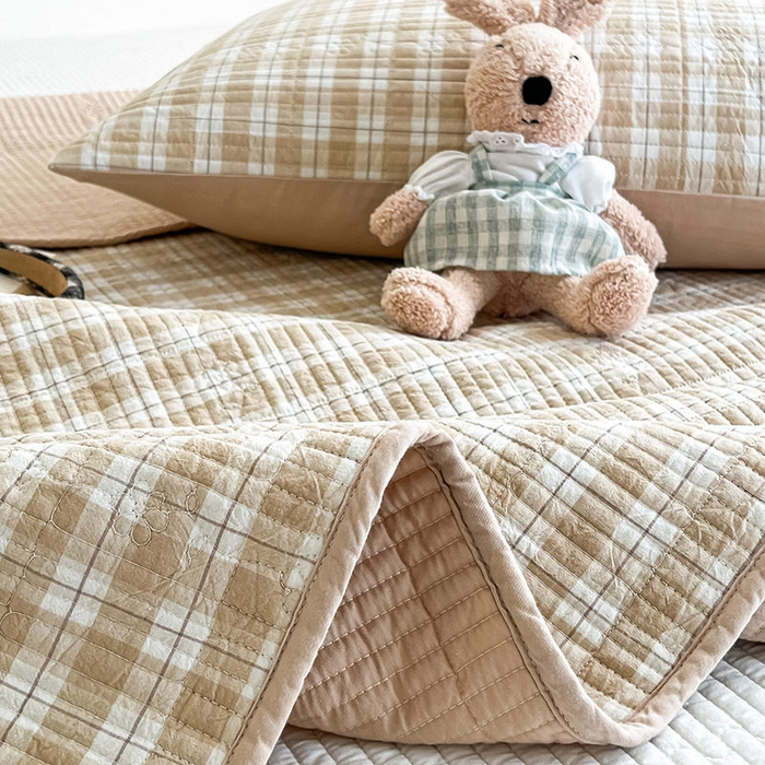 91家纺网 家纺一手货源 找家纺 沐纯家居 2025新款格子款天丝棉床盖三件套 布丁咖