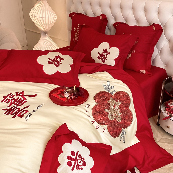 91家纺网 家纺一手货源 找家纺 玉雅家纺 2025新款长绒棉花边款刺绣时尚婚庆四件套 欢喜乐