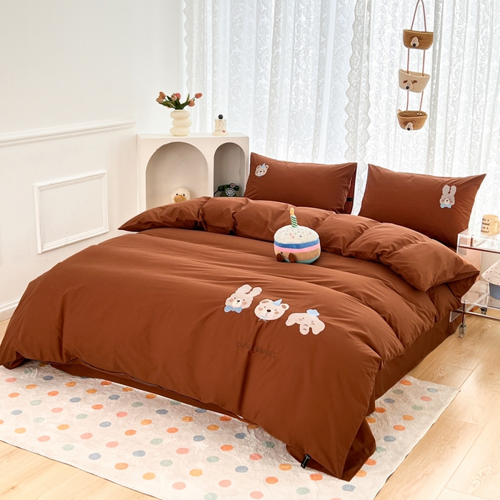 91家纺网 家纺一手货源 找家纺 曼町家居 2025春夏新款40支全棉纯棉水洗棉刺绣四件套 元气星喵-复古咖