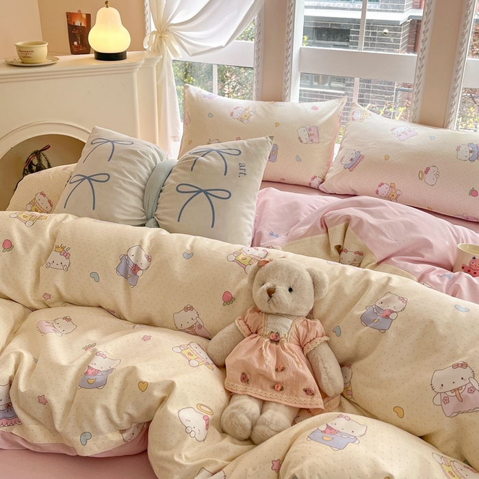 91家纺网 家纺一手货源 找家纺 Sweet dreams甜梦 2025新款全棉印花卡通小清新四件套草莓猫猫