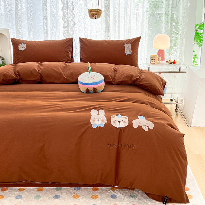 91家纺网 家纺一手货源 找家纺 曼町家居 2025春夏新款40支全棉纯棉水洗棉刺绣四件套 元气星喵-复古咖