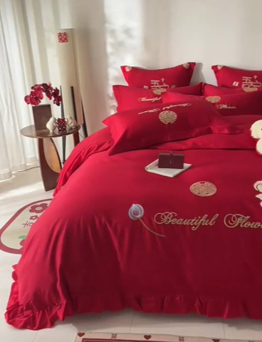 91家纺网 家纺一手货源 找家纺 玉雅家纺 2025新款长绒棉花边款刺绣时尚婚庆四件套 花边款-今喜