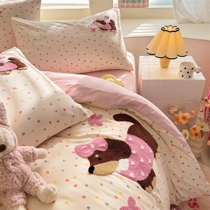 91家纺网 家纺一手货源 找家纺 多品 2025春夏新款水洗棉毛巾绣卡通系列四件套-系列二 心愿狗