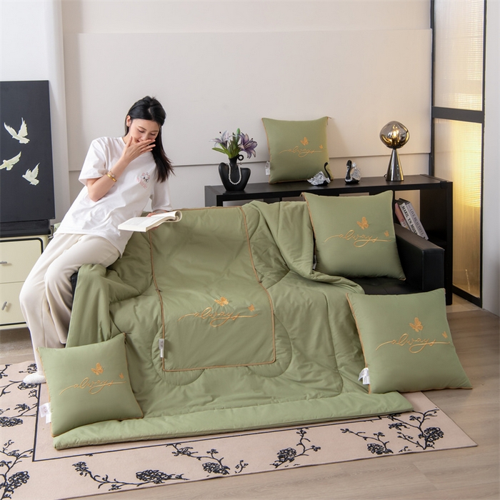 91家纺网 家纺一手货源 找家纺 照世家纺 2025新款柔软透气全棉抱枕被-蝶影（控价不低于40*40的69，45*45的89，50*50的109，55*55的139，60*60的189）蝶影-草绿