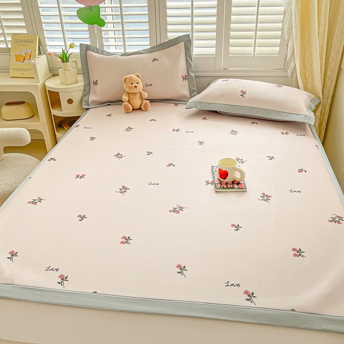 91家纺网 家纺一手货源 找家纺 星座家纺 2025新款复合提花凉感丝凉席三件套平铺款 尤克里里粉