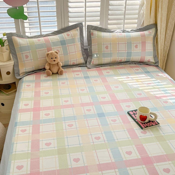 91家纺网 家纺一手货源 找家纺 星座家纺 2025新款复合提花凉感丝凉席三件套平铺款 爱心气泡粉