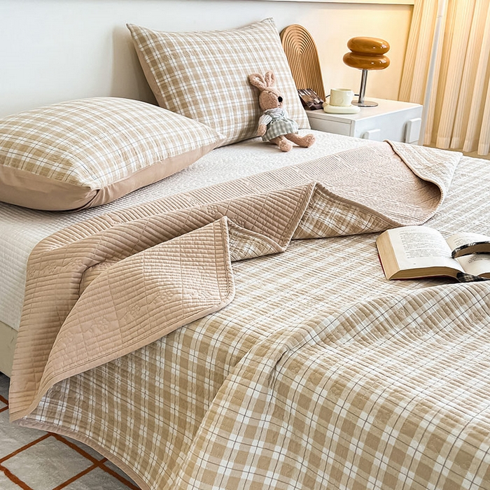 91家纺网 家纺一手货源 找家纺 沐纯家居 2025新款格子款天丝棉床盖三件套 布丁咖