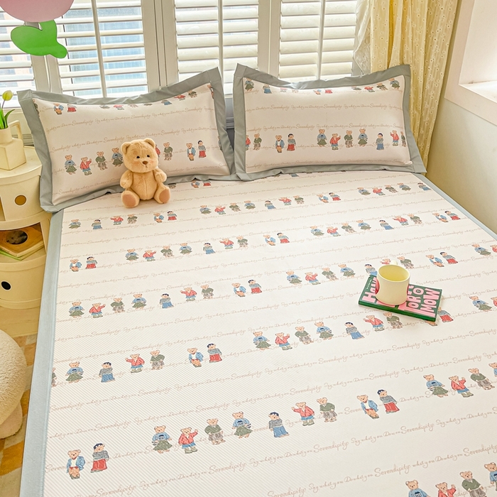 91家纺网 家纺一手货源 找家纺 星座家纺 2025新款复合提花凉感丝凉席三件套平铺款 萌熊印象