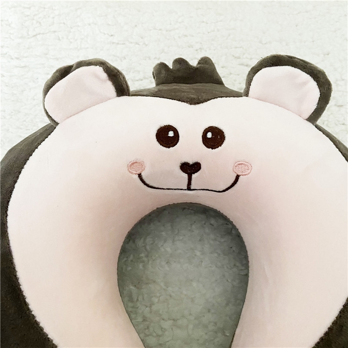 91家纺网 家纺一手货源 找家纺 卡奥家纺 2023新款卡通U型枕旅行颈椎枕 猴子32*31*12cm