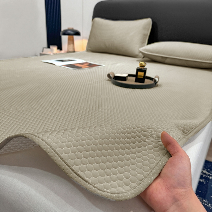 91家纺网 家纺一手货源 找家纺 春寻家纺 2025新款凉豆豆凉席冰丝席 香槟色