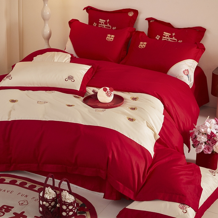 91家纺网 家纺一手货源 找家纺 玉雅家纺 2025新款长绒棉花边款刺绣时尚婚庆四件套 心欢喜