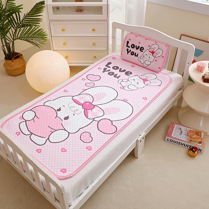 91家纺网 家纺一手货源 找家纺 八零年代  2025新款3D凉豆豆大版卡通儿童凉席夏被三件套冰豆豆凉席 凉豆豆 爱心小兔