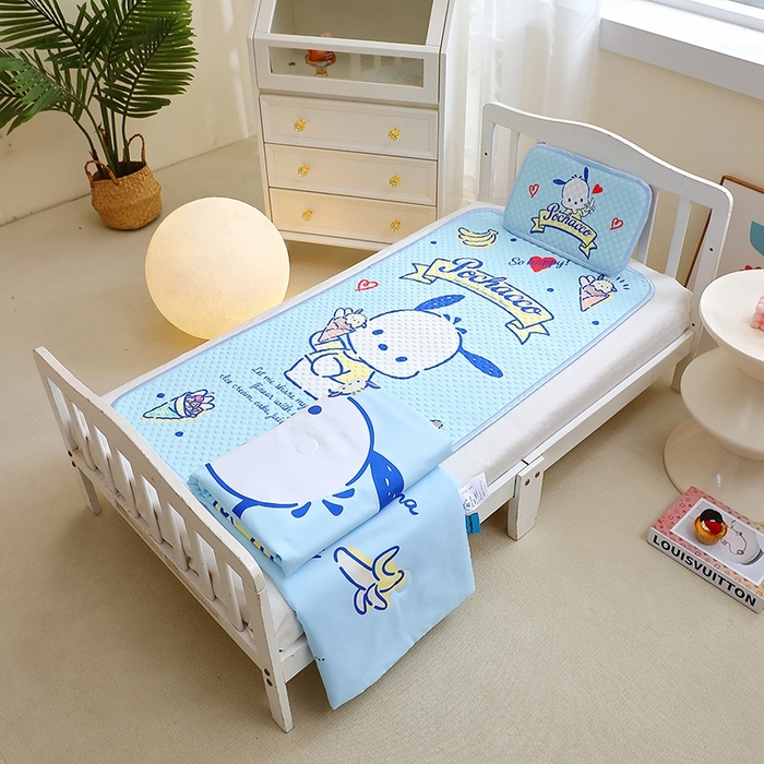 91家纺网 家纺一手货源 找家纺 2025新款3D凉豆豆大版三丽鸥正版授权儿童凉席夏被三件套 凉豆豆 帕恰狗