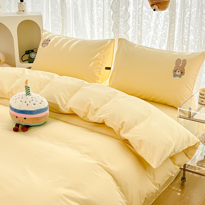 91家纺网 家纺一手货源 找家纺 曼町家居 2025春夏新款40支全棉纯棉水洗棉刺绣四件套 元气星喵-奶油黄