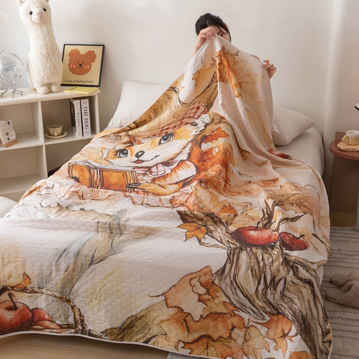 91家纺网 家纺一手货源 找家纺 乐家毛巾被 2025春夏新款全棉纯棉六层大版印花毛巾被 帽子狐狸