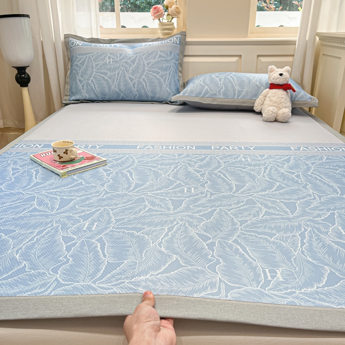 91家纺网 家纺一手货源 找家纺 星座家纺 2025新款复合提花凉感丝凉席三件套平铺款 叶之语-蓝