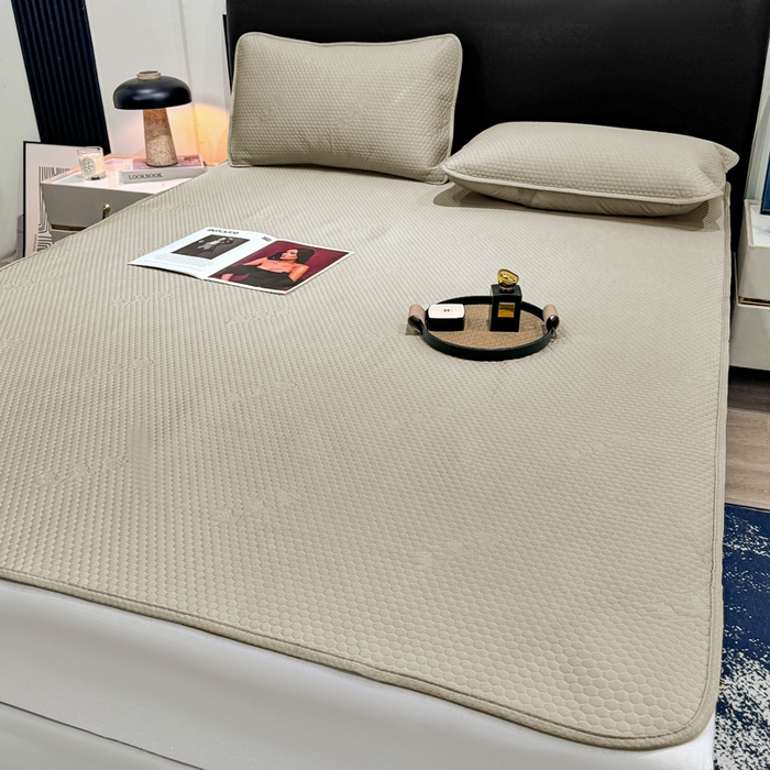 91家纺网 家纺一手货源 找家纺 春寻家纺 2025新款凉豆豆凉席冰丝席 香槟色