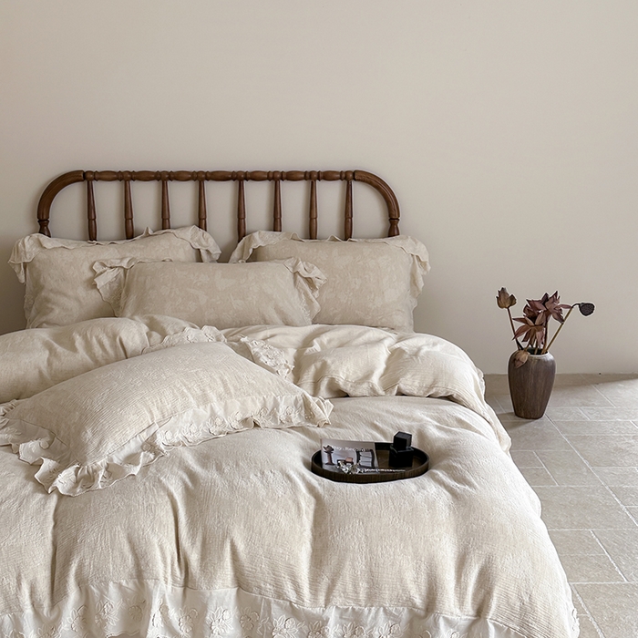 91家纺网 家纺一手货源 找家纺 山舍家居2025新款纯棉棉麻色织提花刺绣花边款四件套-蝶梦晚落 蝶梦晚落-麻本色