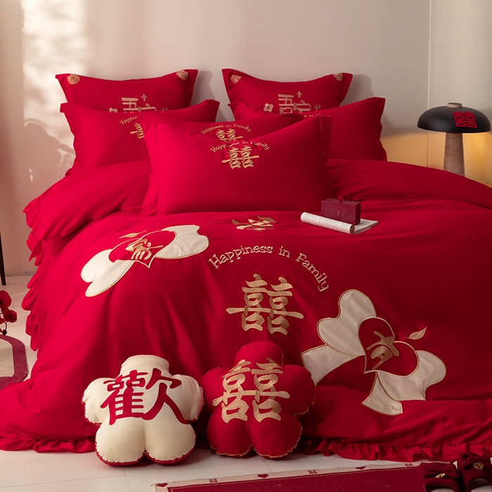 91家纺网 家纺一手货源 找家纺 玉雅家纺 2025新款长绒棉花边款刺绣时尚婚庆四件套 花边款-同心缘-红