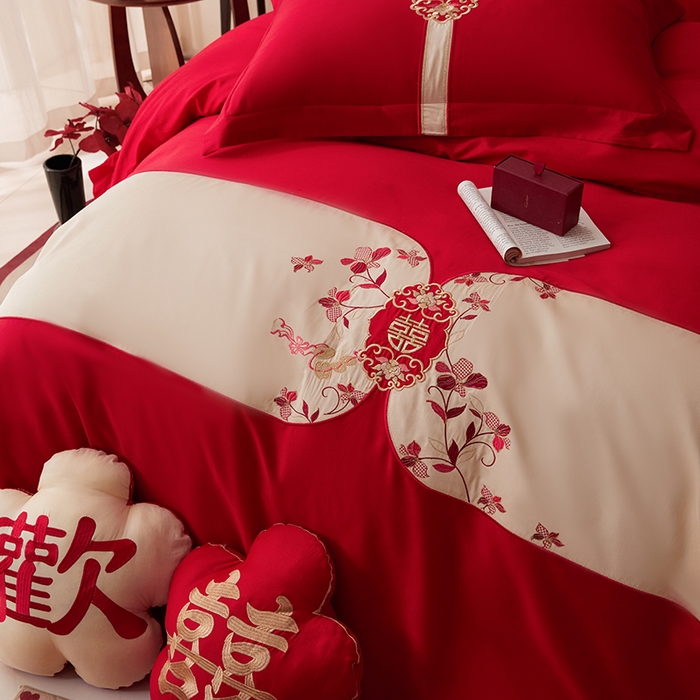 91家纺网 家纺一手货源 找家纺 玉雅家纺 2025新款长绒棉花边款刺绣时尚婚庆四件套 花边款-红妆