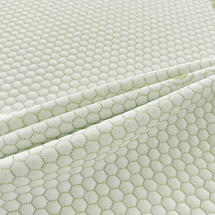 91家纺网 家纺一手货源 找家纺 雪鲨家纺  2025新款凉感冰豆豆凉席凉豆豆三件套冰丝提花软席PE 小熊绿