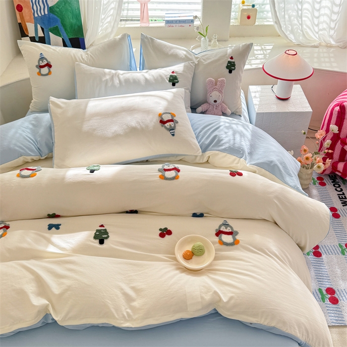 91家纺网 家纺一手货源 找家纺 多品 2025春夏新款水洗棉毛巾绣卡通系列被套单件-单被套 豆丁企鹅 白