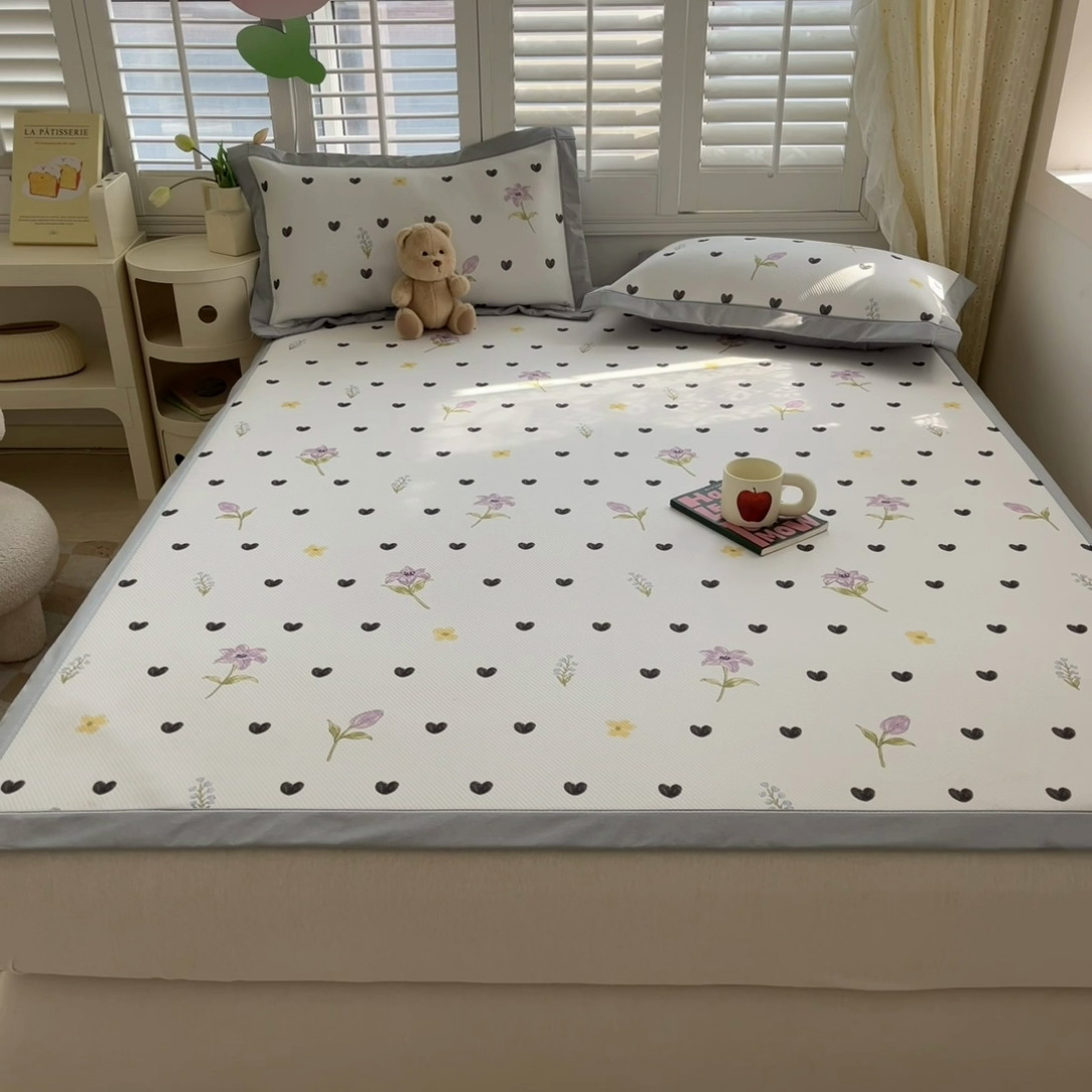 91家纺网 家纺一手货源 找家纺 星座家纺 2025新款复合提花凉感丝凉席三件套平铺款 奇妙幻想