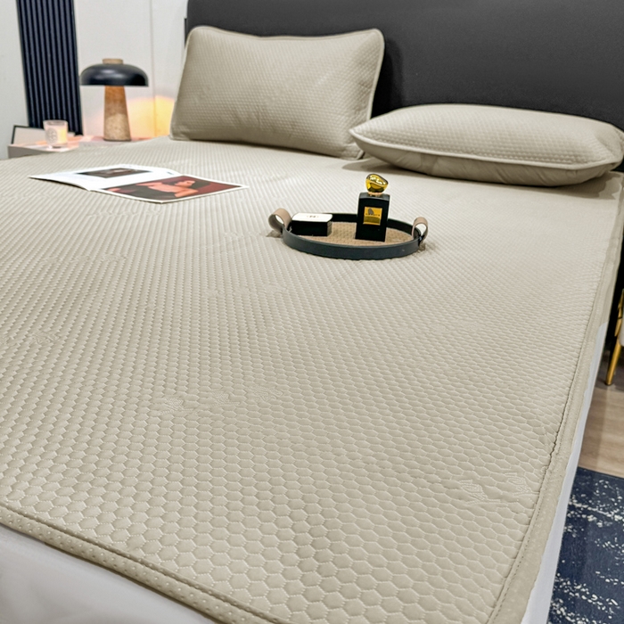 91家纺网 家纺一手货源 找家纺 春寻家纺 2025新款凉豆豆凉席冰丝席 香槟色