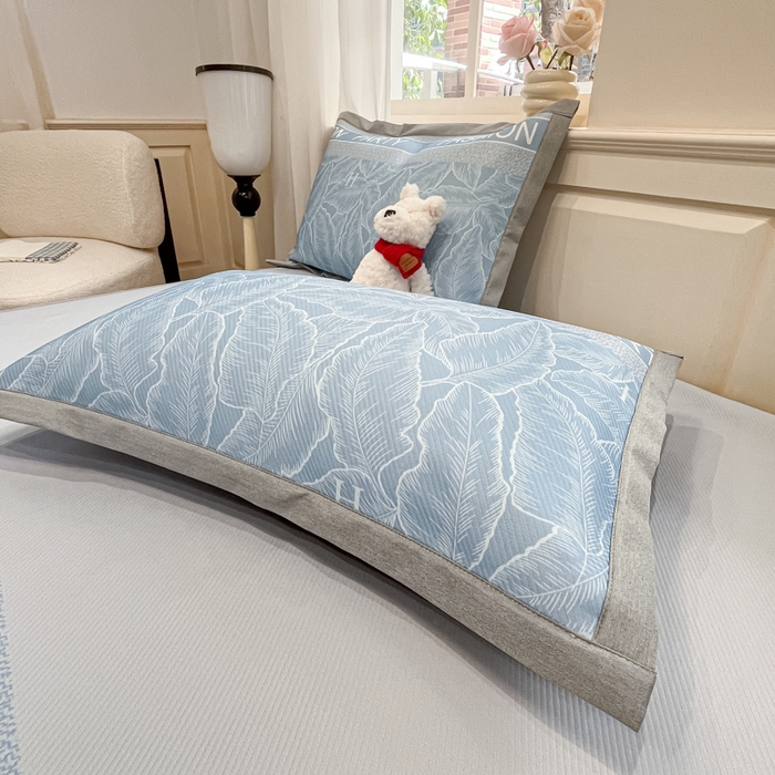 91家纺网 家纺一手货源 找家纺 （总）星座家纺 2025新款复合提花凉感丝凉席三件套平铺款