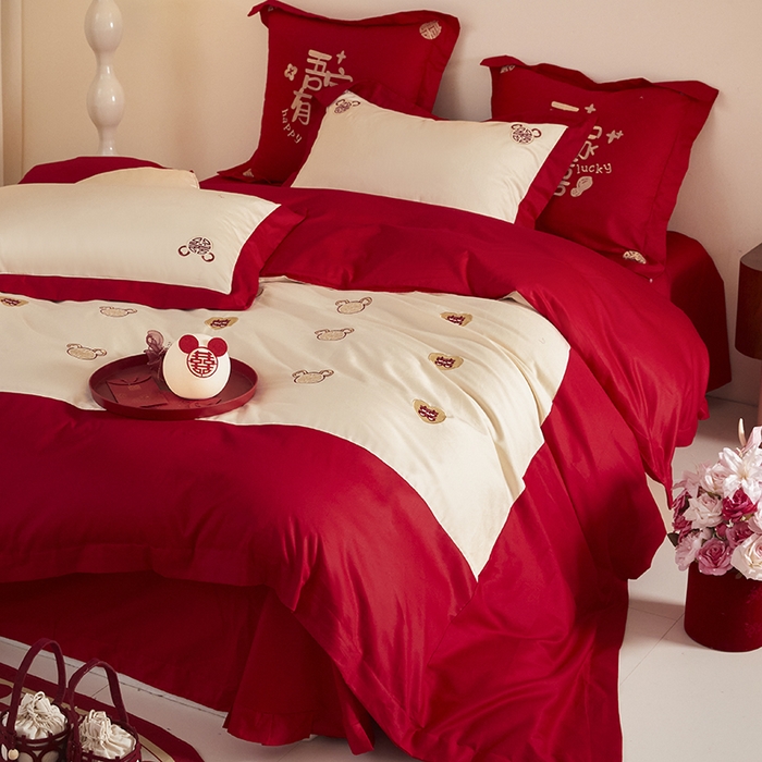 91家纺网 家纺一手货源 找家纺 玉雅家纺 2025新款长绒棉花边款刺绣时尚婚庆四件套 心欢喜