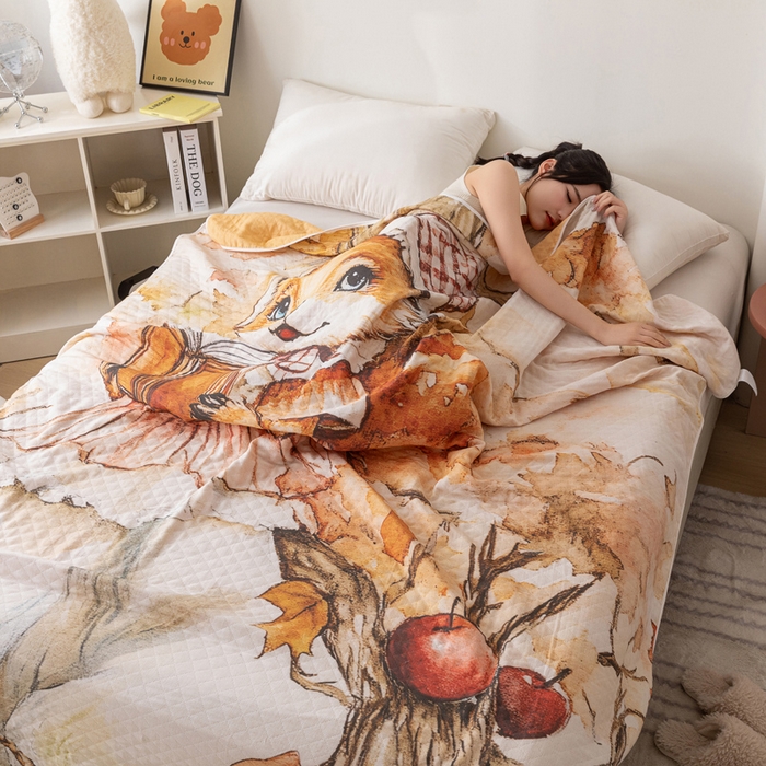 91家纺网 家纺一手货源 找家纺 乐家毛巾被 2025春夏新款全棉纯棉六层大版印花毛巾被 帽子狐狸