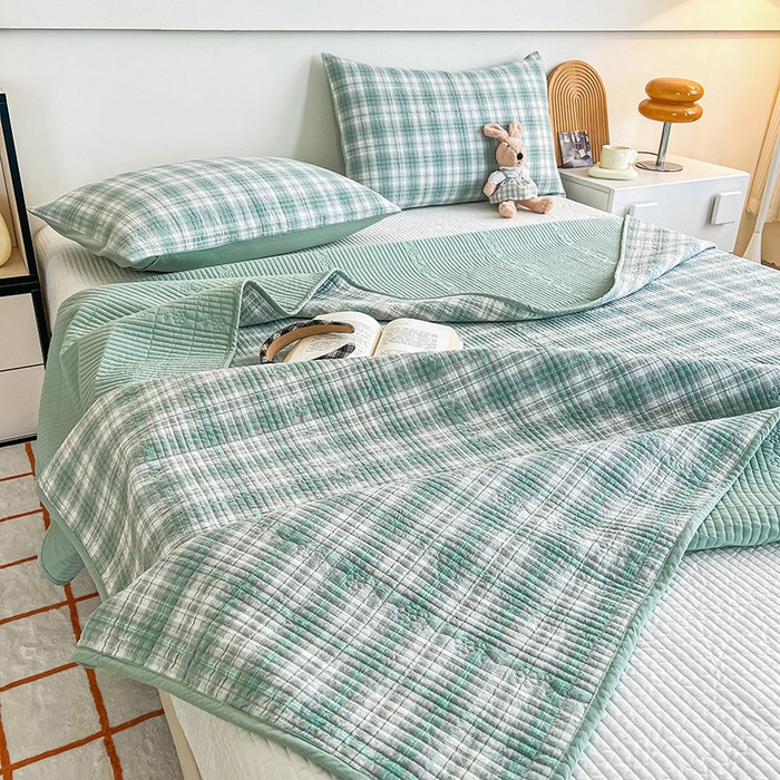 91家纺网 家纺一手货源 找家纺 沐纯家居 2025新款格子款天丝棉床盖三件套 布丁绿