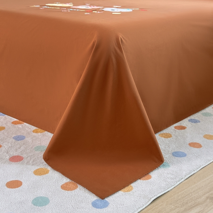 91家纺网 家纺一手货源 找家纺 曼町家居 2025春夏新款40支全棉纯棉水洗棉刺绣四件套 萌趣熊抱-复古咖