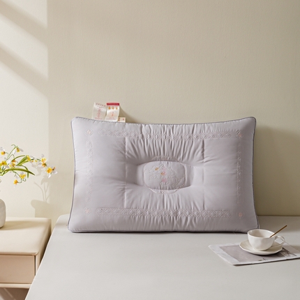 91家纺网 家纺一手货源 找家纺 （总）晚儿2025新款山茶雅韵枕