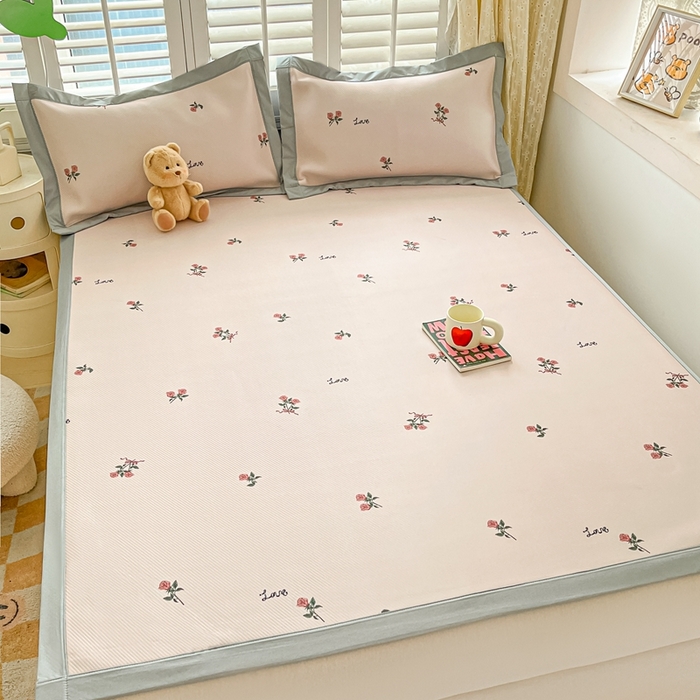 91家纺网 家纺一手货源 找家纺 星座家纺 2025新款复合提花凉感丝凉席三件套平铺款 尤克里里粉