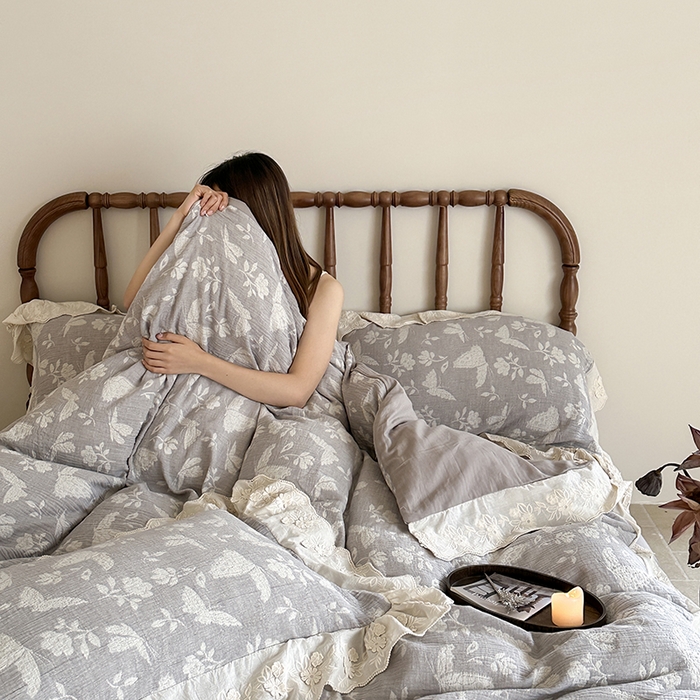 91家纺网 家纺一手货源 找家纺 山舍家居2025新款纯棉棉麻色织提花刺绣花边款四件套-蝶梦晚落 蝶梦晚落-穹灰