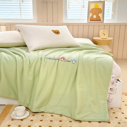 91家纺网 家纺一手货源 找家纺 （总）亿莱鑫 2025新款华夫格7A抗菌夏凉被