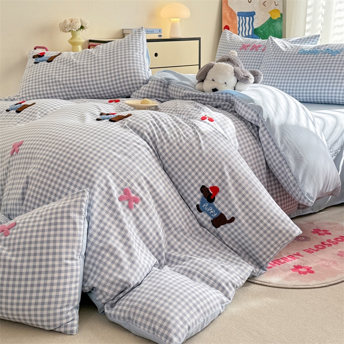 91家纺网 家纺一手货源 找家纺 多品 2025春夏新款水洗棉毛巾绣卡通系列四件套-系列二 帽子狗